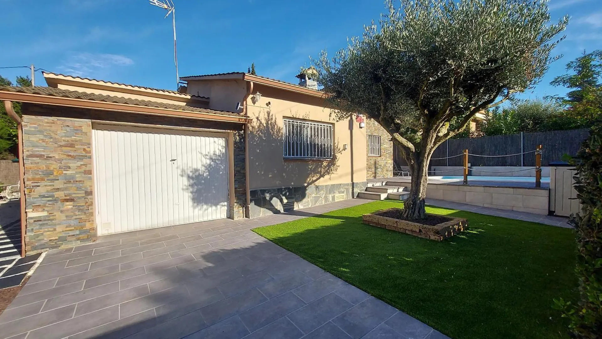 Holiday home Cerca De Barcelona, Y Entre Tres Parques Naturales, Casa De 4 Habitaciones Y 2 Banos Con Piscina, Barbacoa Y Chimenea Sant Antoni de Vilamajor